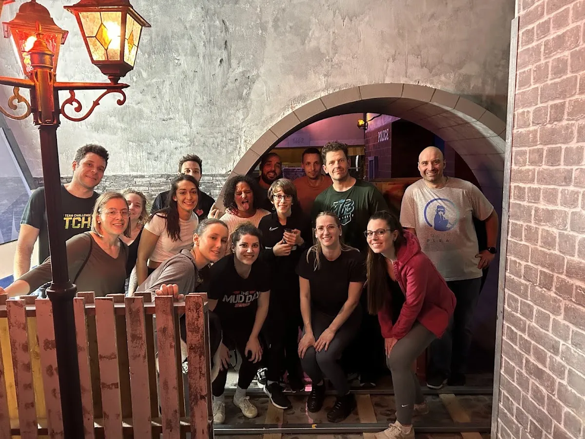 Un groupe de joueurs chez LaseRed Etoy